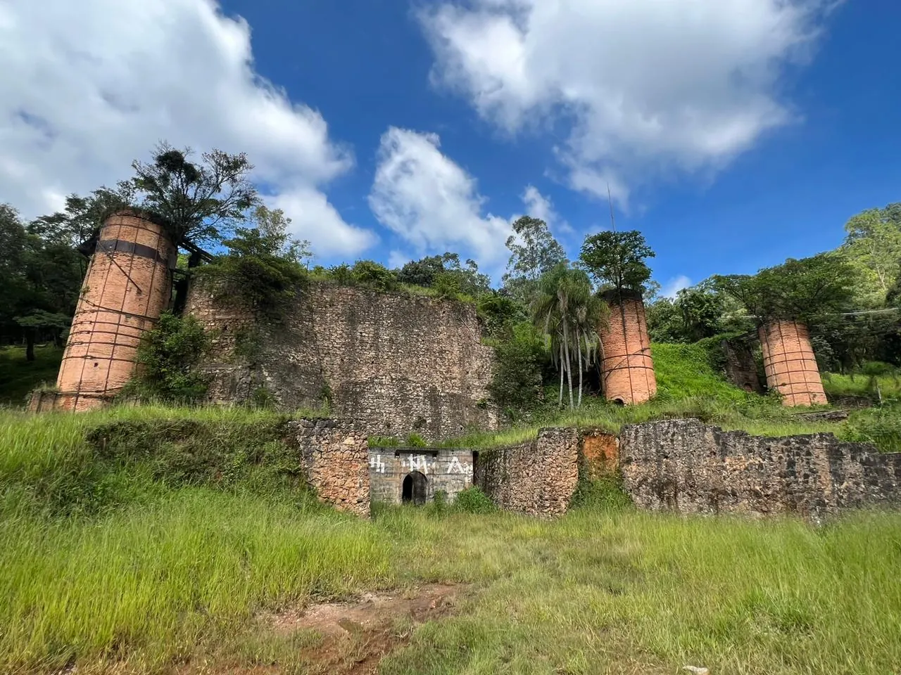 Ruínas dos fornos de calcinação